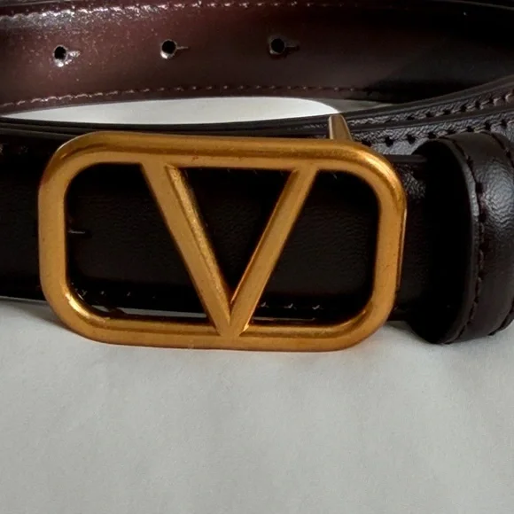 Women Dark Brown Belt with V Buckle - Picture 2 of 4